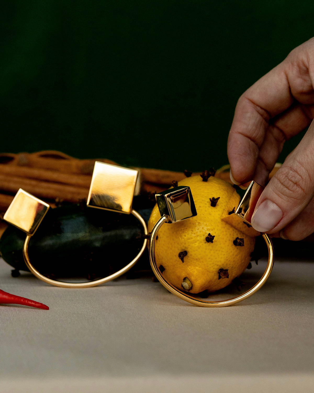 Bracelete Cubo Assimétrico G